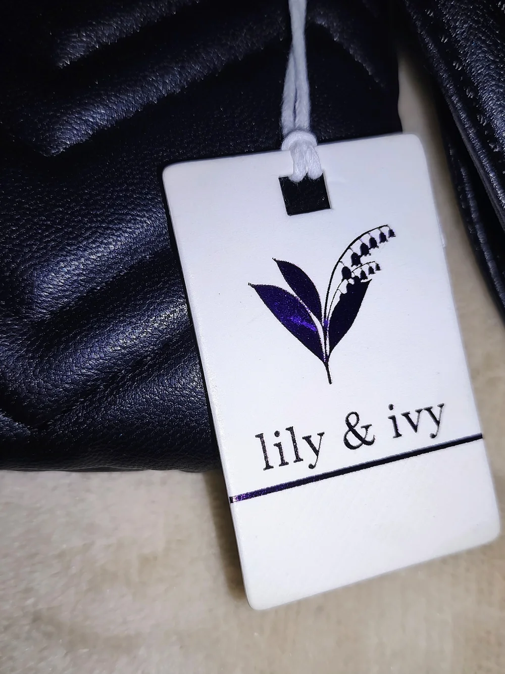 Lily & Ivy Black Quilted Chevron Wristlet Clutch